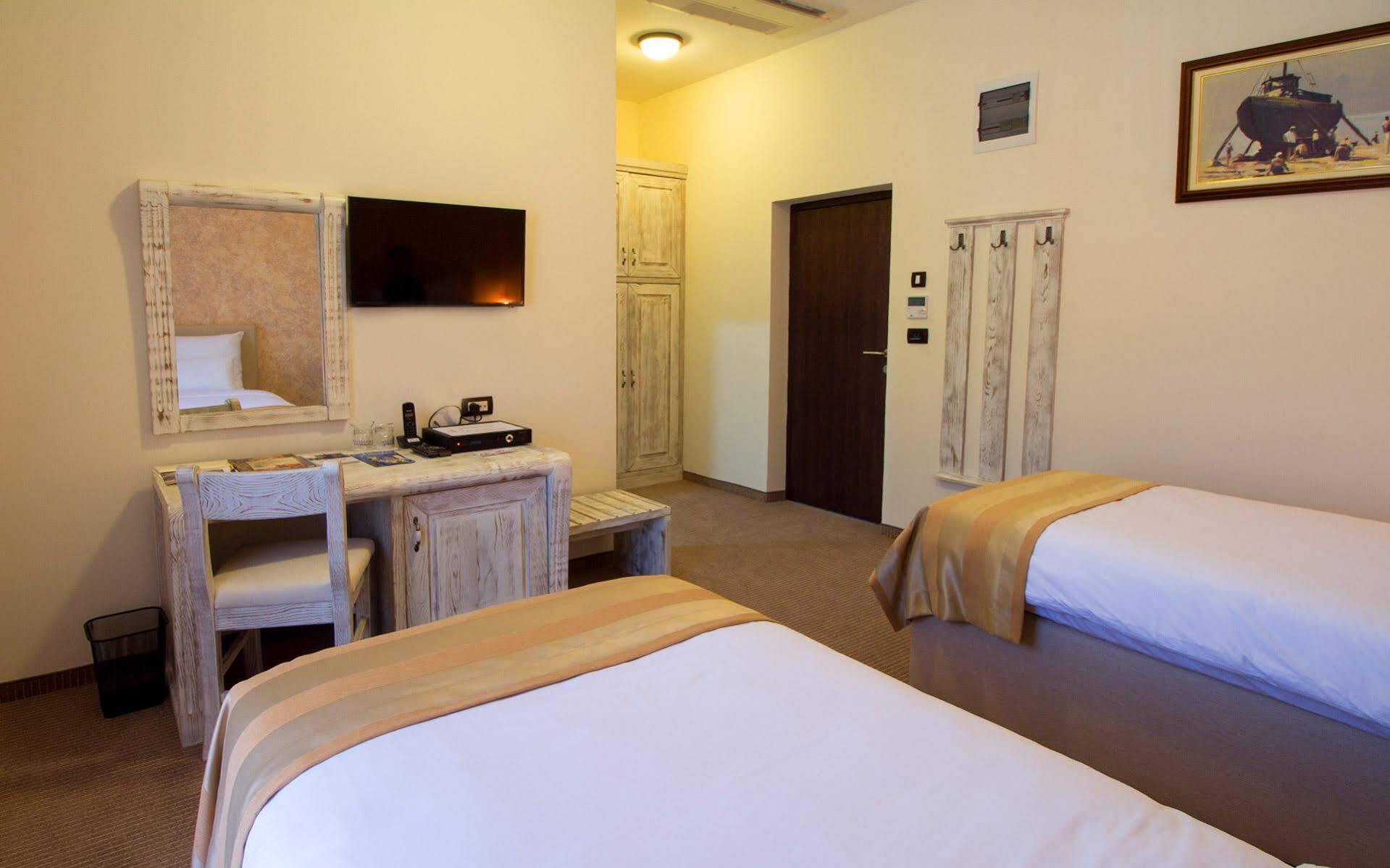 Hotel Helada Tivat Eksteriør billede