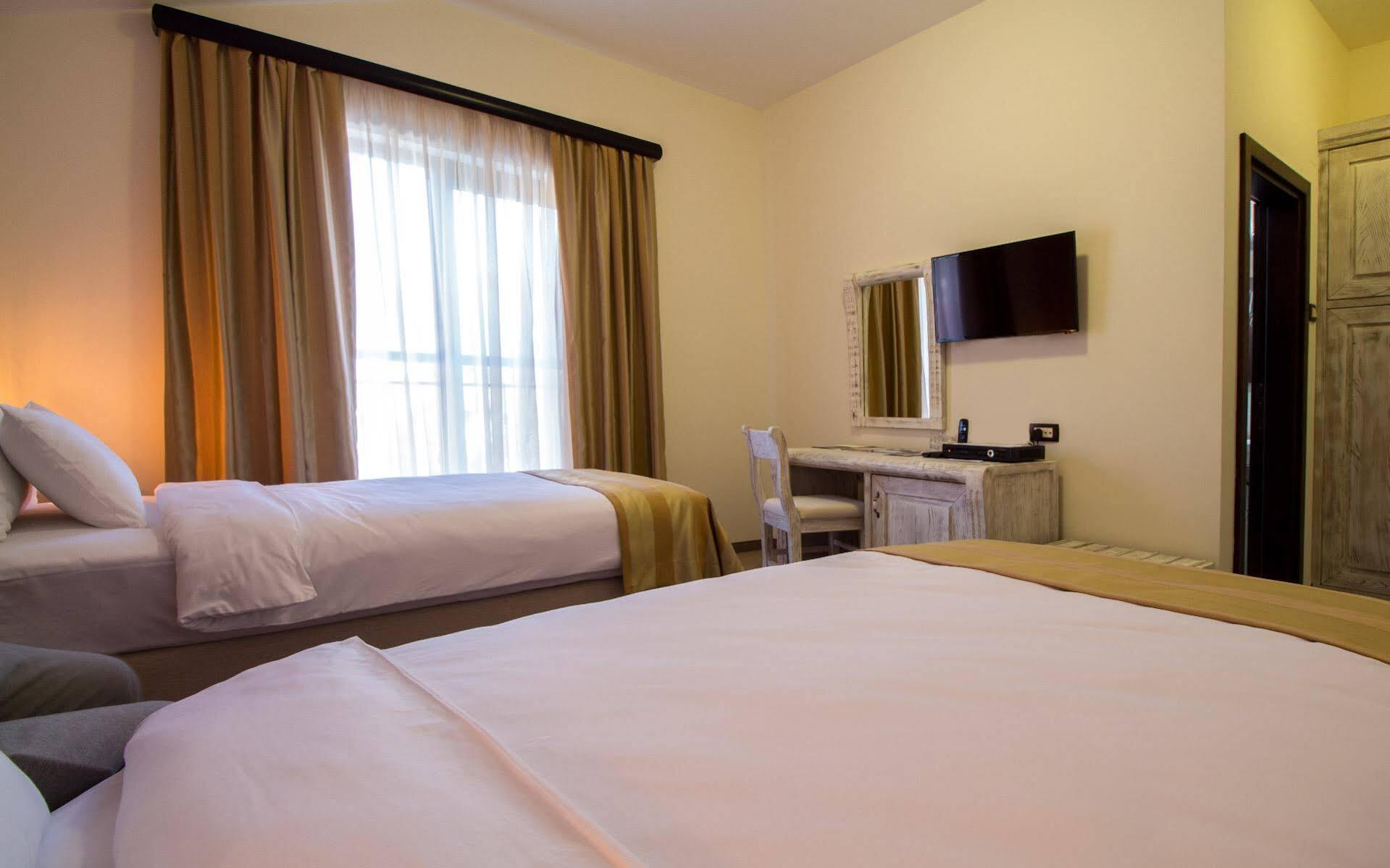 Hotel Helada Tivat Eksteriør billede